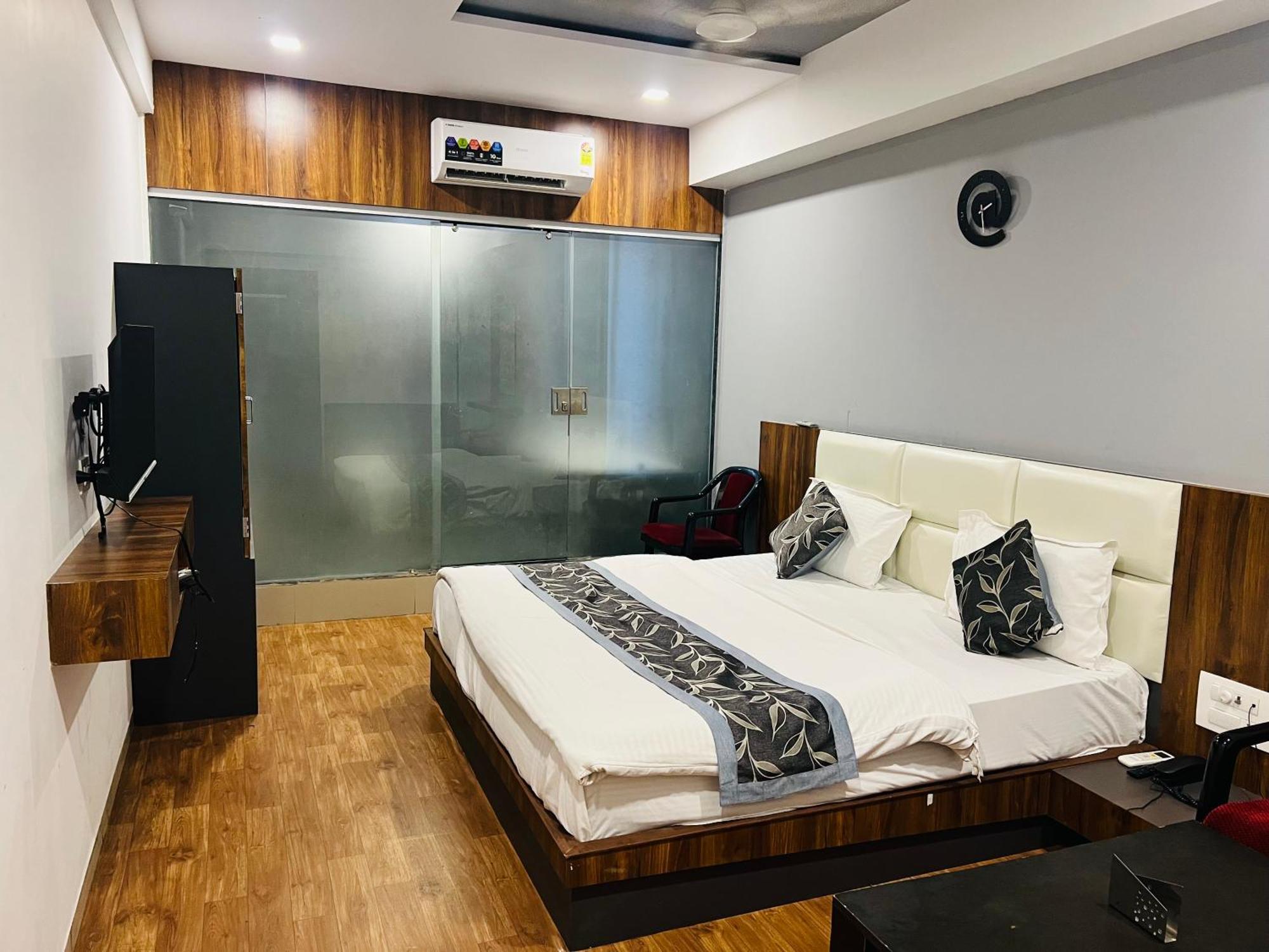 The Valentine Hotel Surat Exterior photo